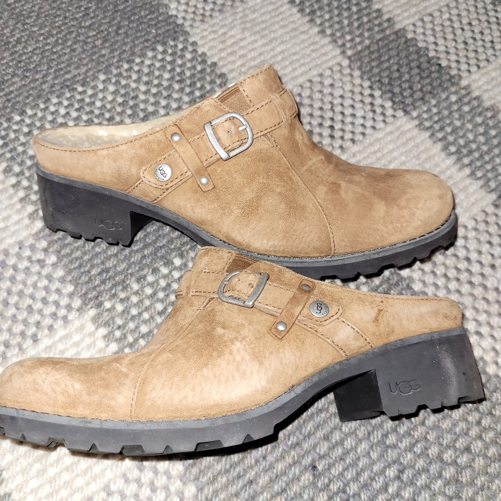 UGG W Lila suede mules with chunky buckle 8.5 NWB